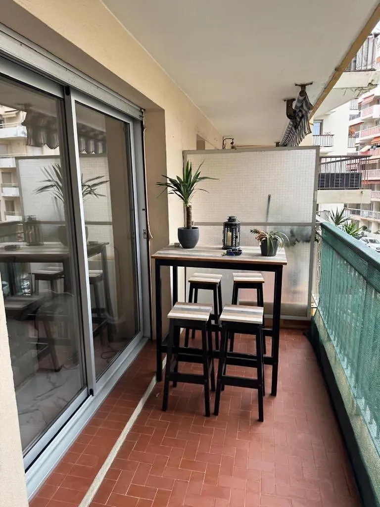 Apartment Magnifique Grand 2 Pieces Moderne Lumineux Au Calme Avec Grande Terrasse A 15Mn En Bus Centre-Ville, Gare Et Promenade Des Anglais Nice